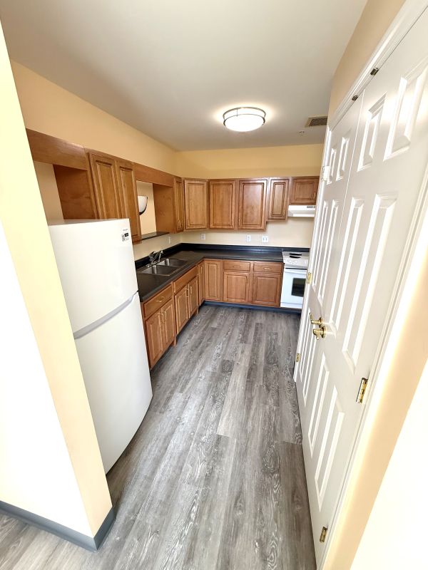 View of the kitchen from the side