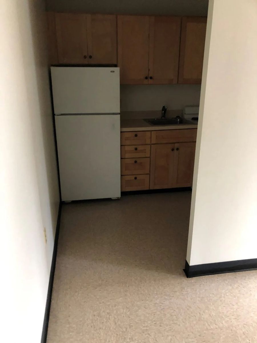 Doorway leading to kitchen